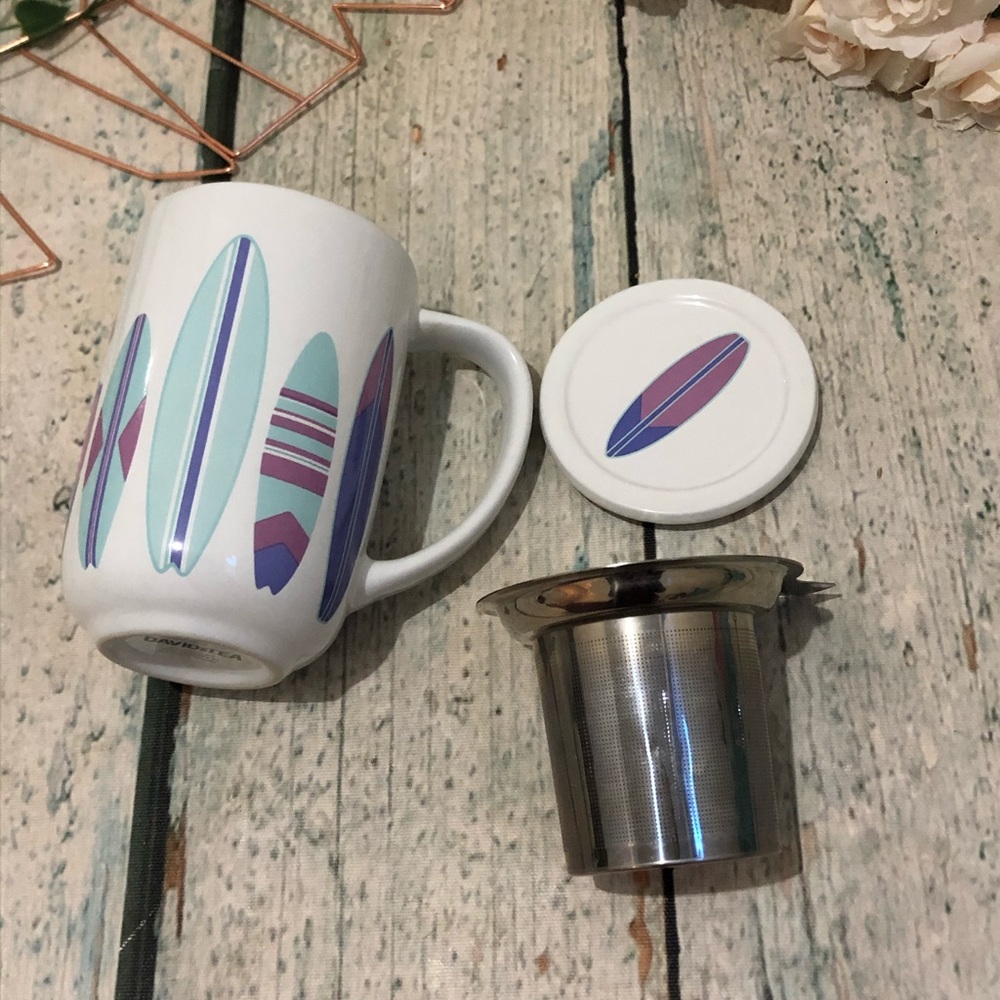 Davids tea Nordic mug Surf boards shark beach blue purple lid infuser ceramic